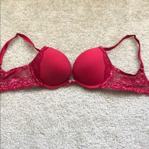 Like new Victoria Secret Bra 32C red